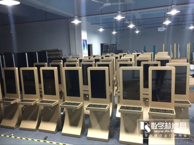创新铸就智慧容大，体验点亮品牌彩 —— 数字技术服务驱动视听产业新未来